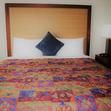 Derrick Motel Эдмонтон Экстерьер фото